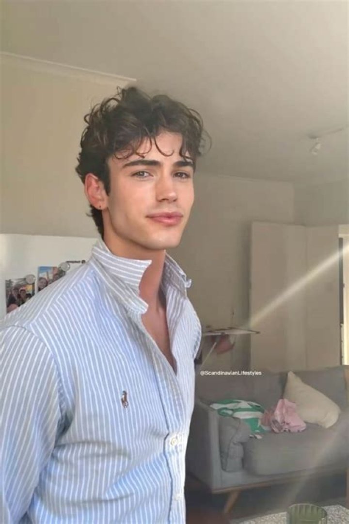 Are artistic guys attractive?