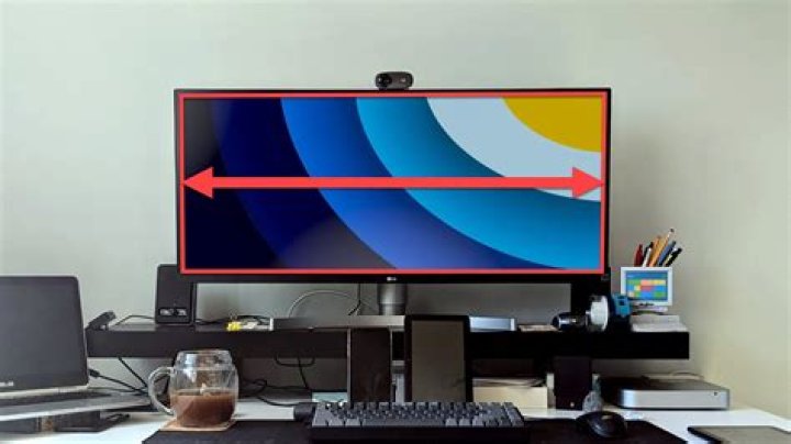 Are monitors better for your eyes than TVS?
