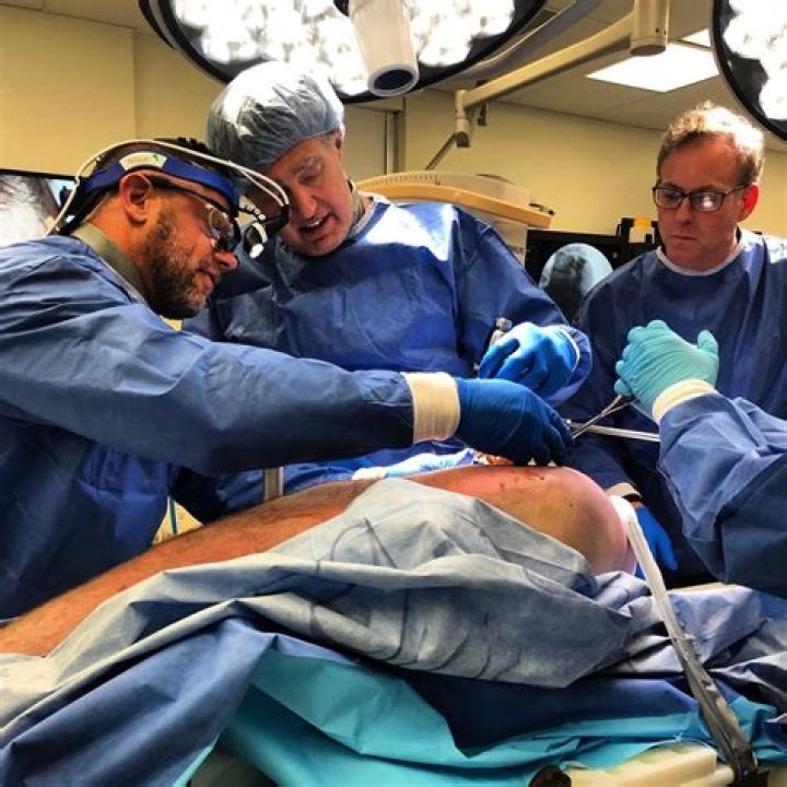 Can a PA do surgery?