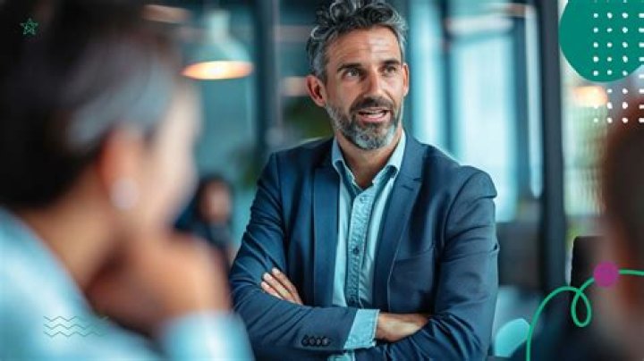 Can a single member LLC have employees?