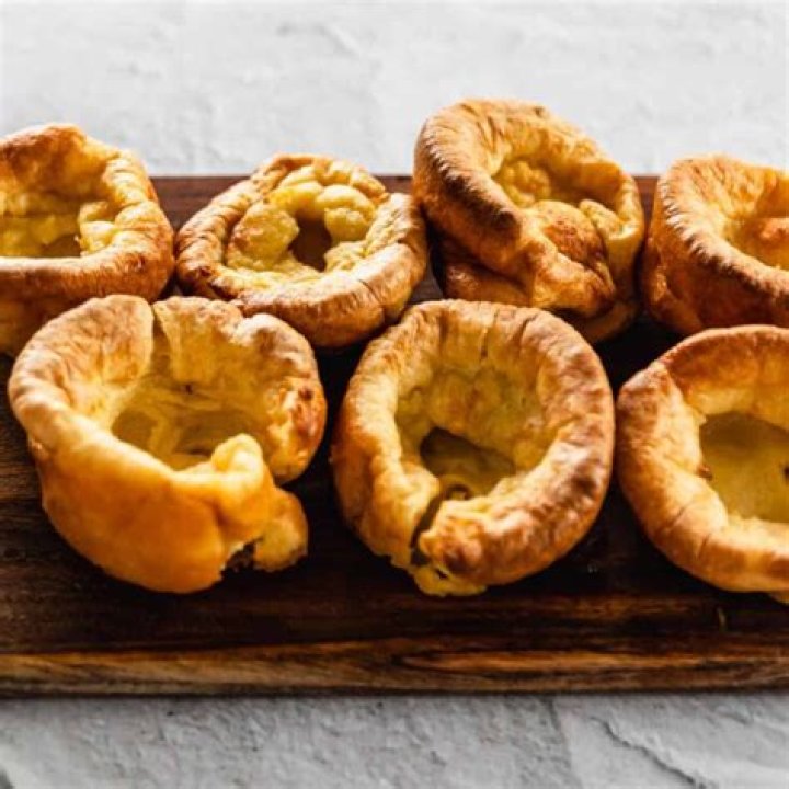 Can birds eat Yorkshire puddings?