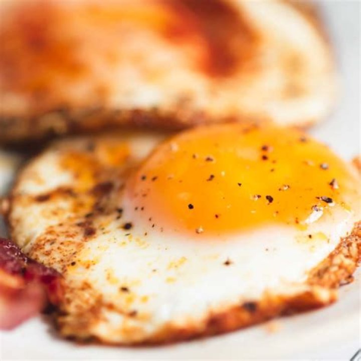Can I eat a tilting egg?
