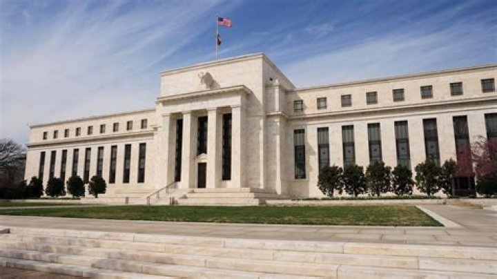 Can I keep my money in a Federal Reserve Bank?