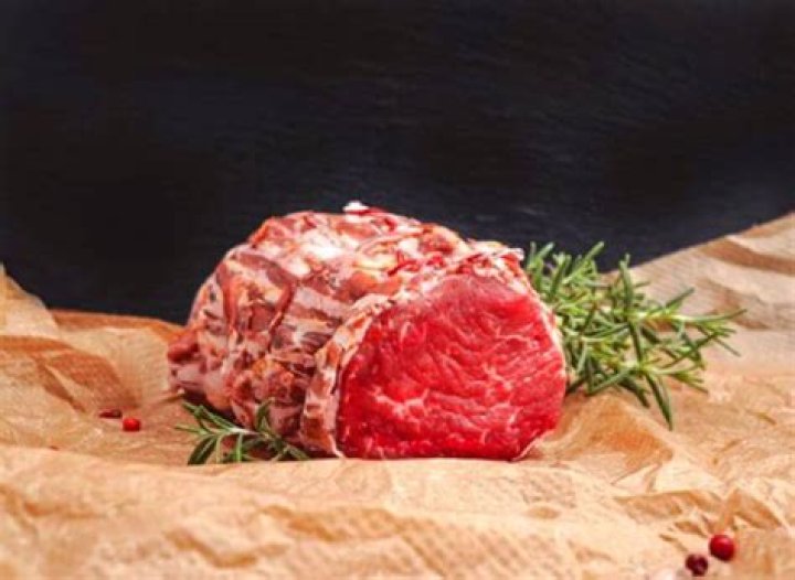 Can I put defrosted meat back in the fridge?