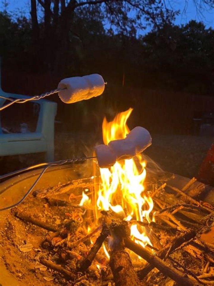 Can I roast marshmallows over a Duraflame log?
