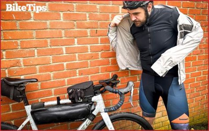 Can I wear a jacket while cycling?