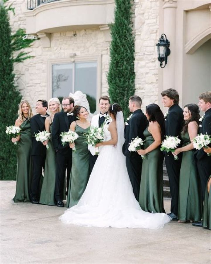 Can I wear grey to a wedding?