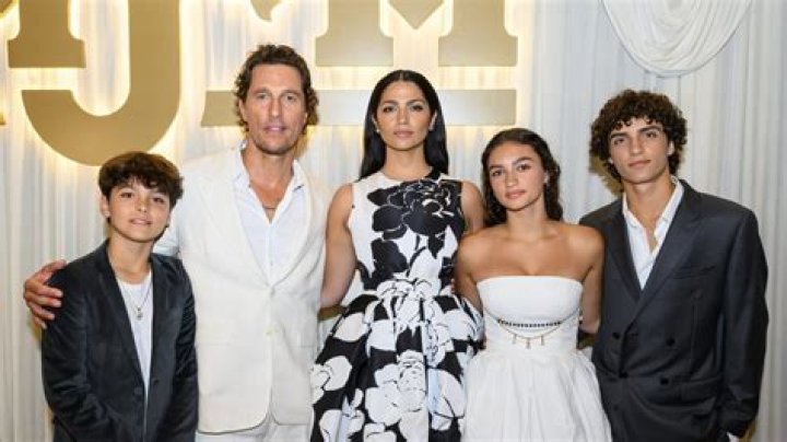 Can Matthew McConaughey Sing?