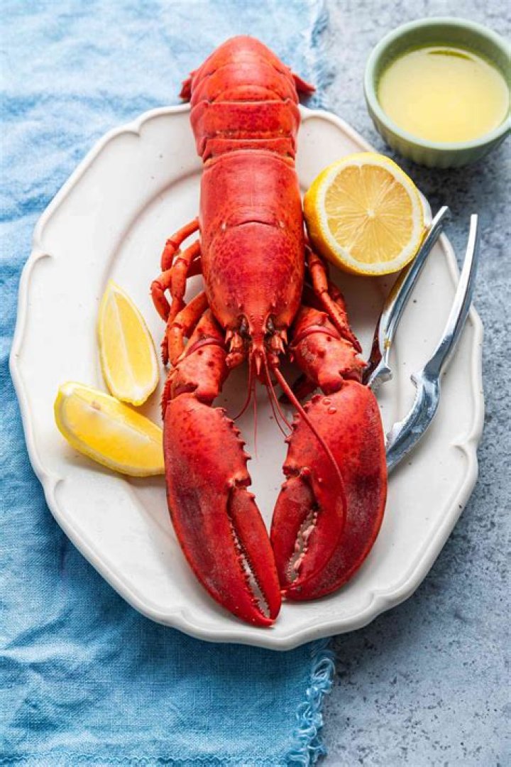 Can you eat 2 day old lobster?