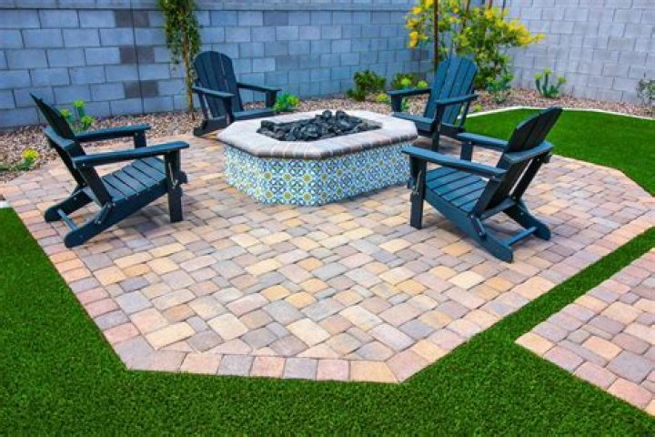 Can you put a fire pit on a concrete patio?