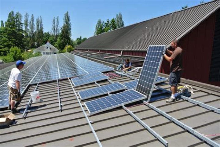 Can you put solar panels on a metal roof?