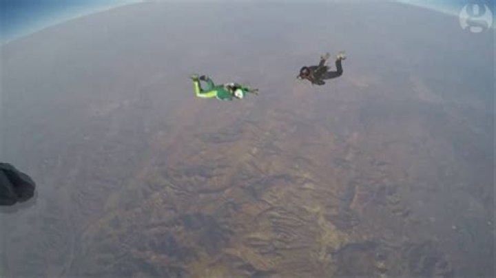 Can you survive skydiving without a parachute?