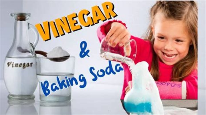 Can you use baking soda and vinegar on teeth?