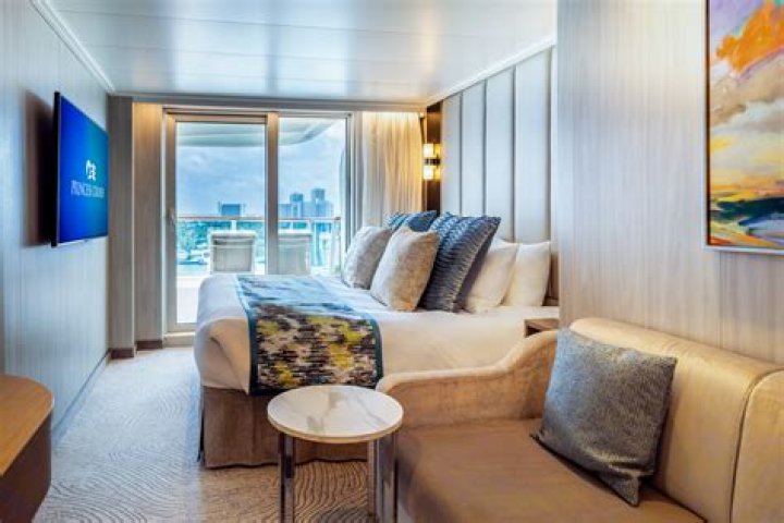 Can you vape on a cruise ship balcony?