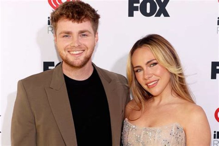 Did Bugsy and Alex date?