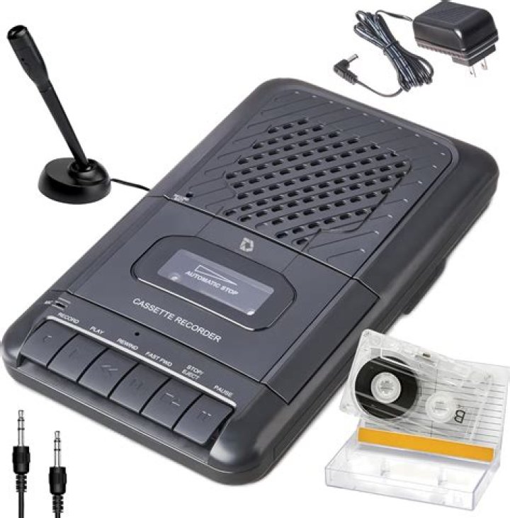 Do all cars have black box recorders?