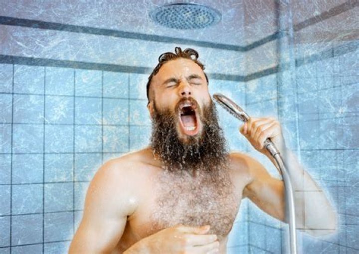 Do cold showers prevent baldness?