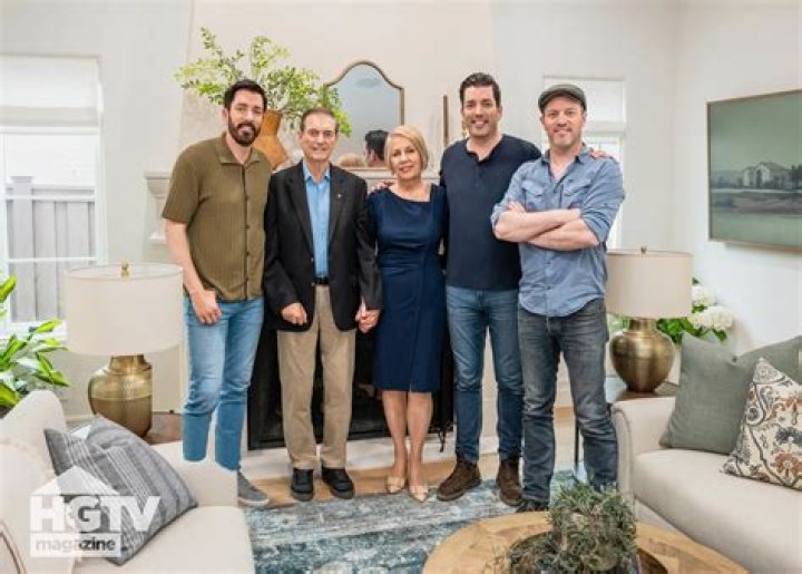 Do homeowners keep furniture on Property Brothers?