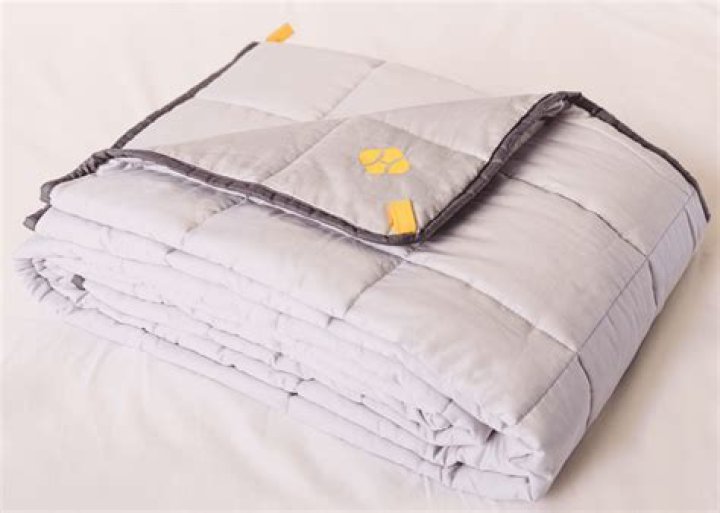 Do weighted blankets help with tossing and turning?