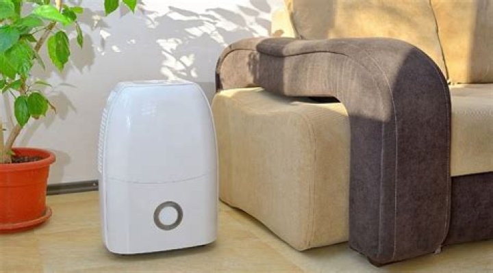 Does a dehumidifier work better in a warm room?