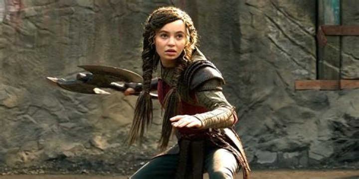 Does Astrid have a baby in Vikings?