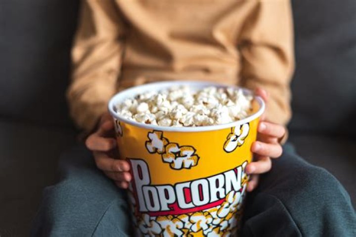 Does buttered popcorn cause dementia?