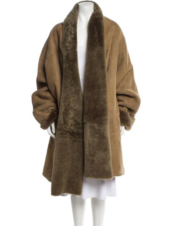 Does Calvin Klein use real fur?