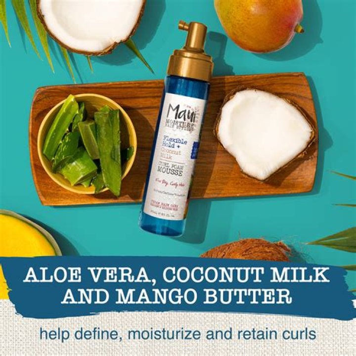 Does coconut milk help skin?
