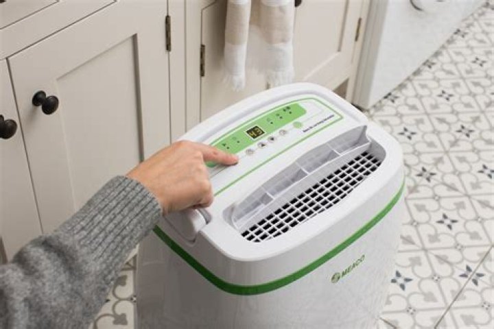 Does dehumidifier increase oxygen?