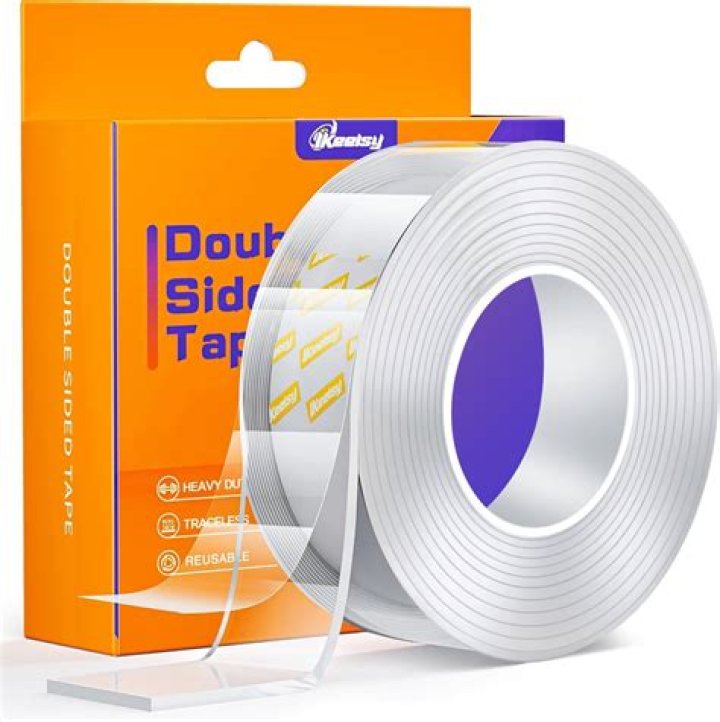 Does Flex Tape stick to vinyl?