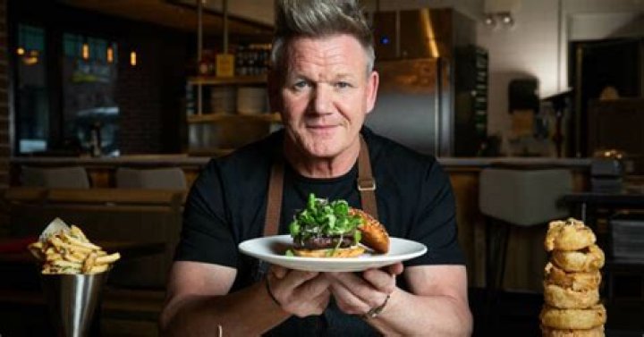 Does Gordon Ramsay still cook at his restaurant?