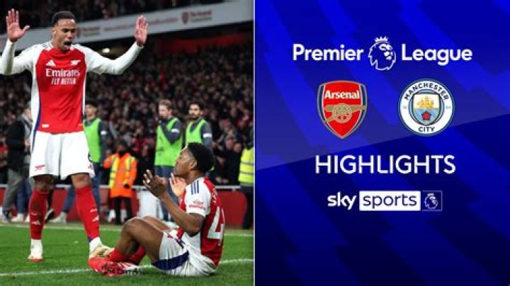 Does Hamilton support Arsenal?