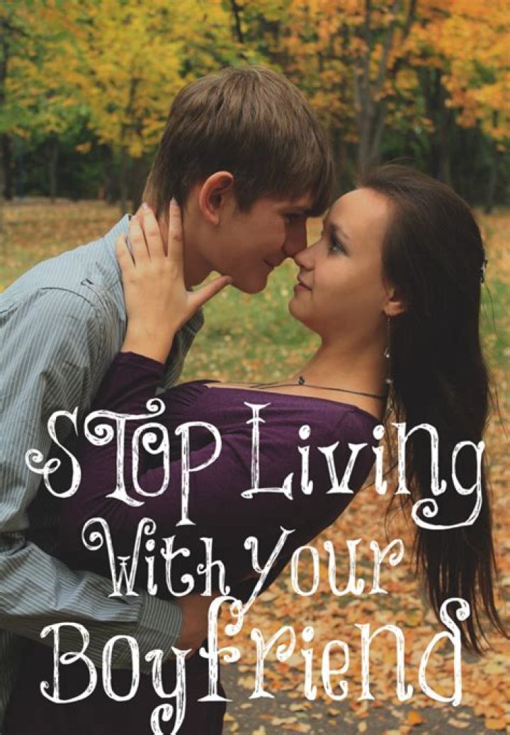 Does living with your boyfriend ruin the relationship?