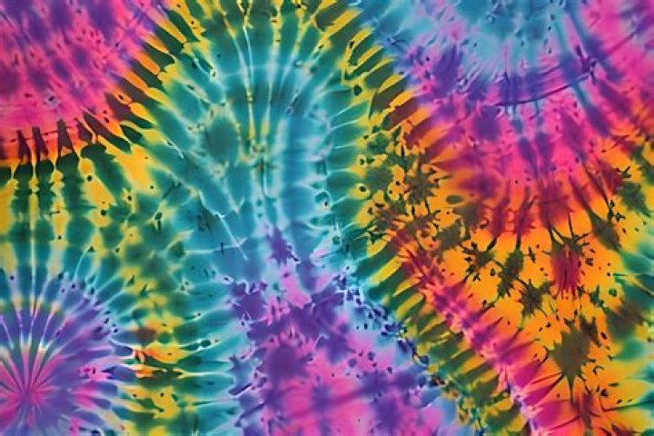 Does microwaving tie-dye work?