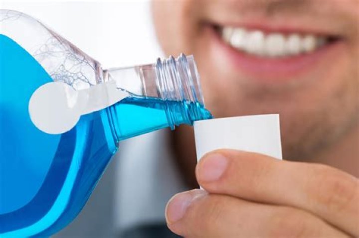 Does mouthwash help gingivitis?