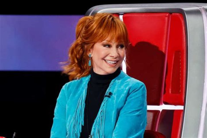 Does Reba McEntire have a biological child?