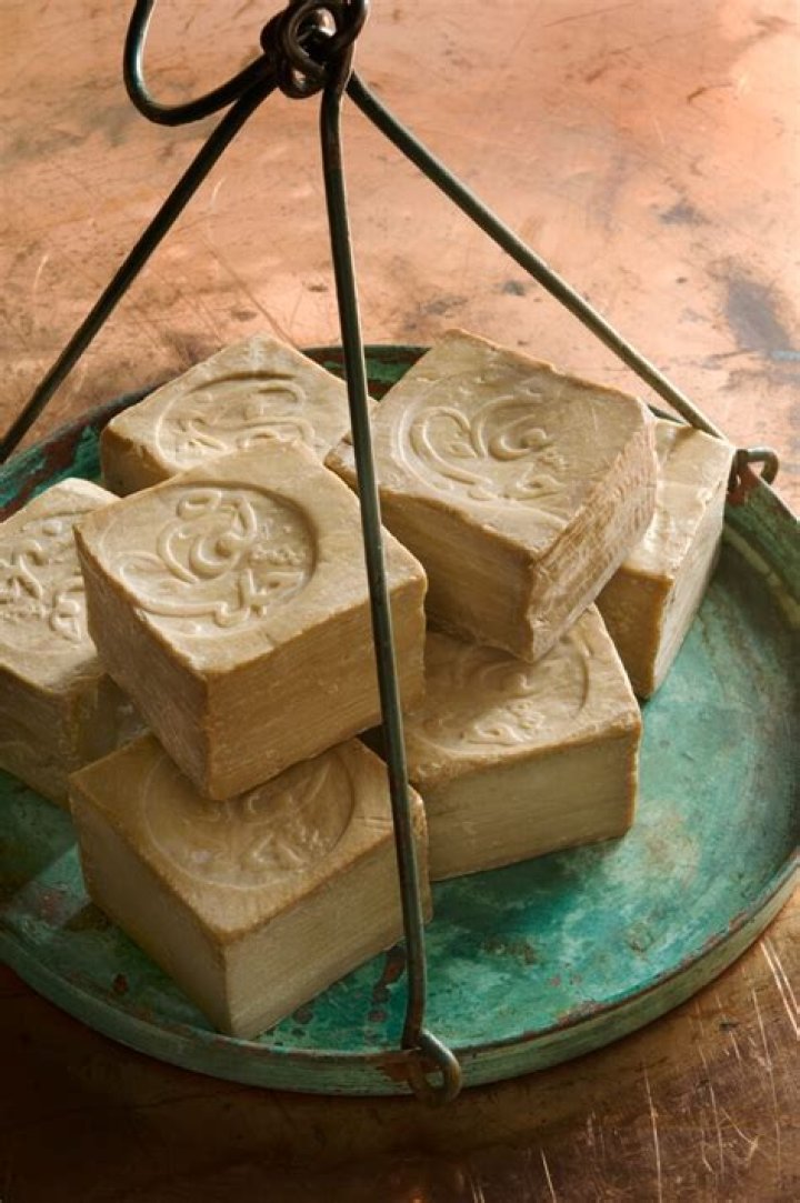 Does sugar soap need to be washed off before painting?