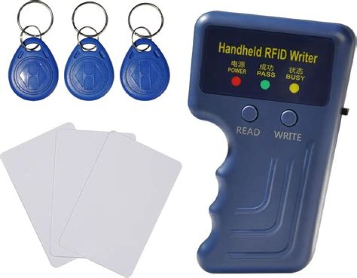 Does tin foil block key fob signal?