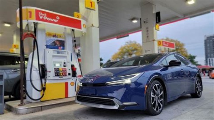 Does turning off the AC in your car save gas?