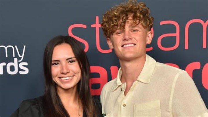 How did Ryan and Emilia meet?