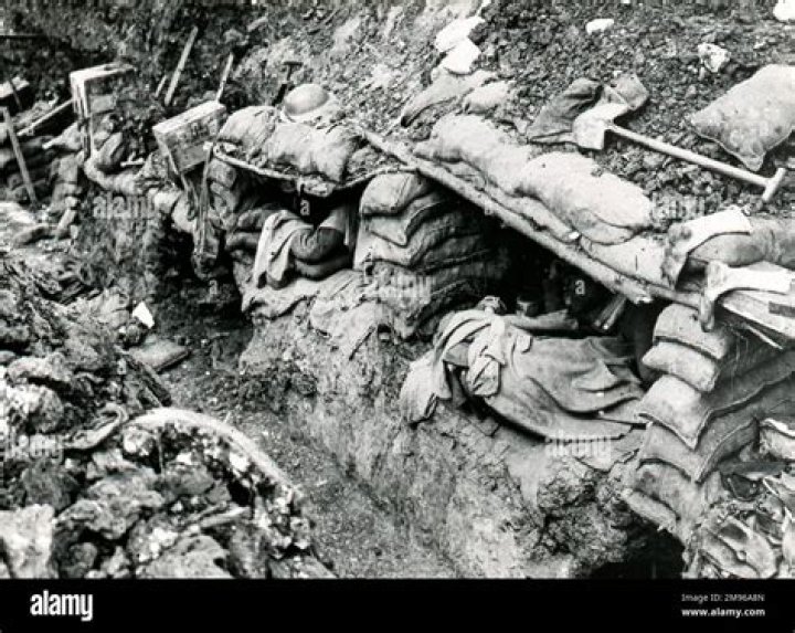 How did soldiers sleep in ww1?