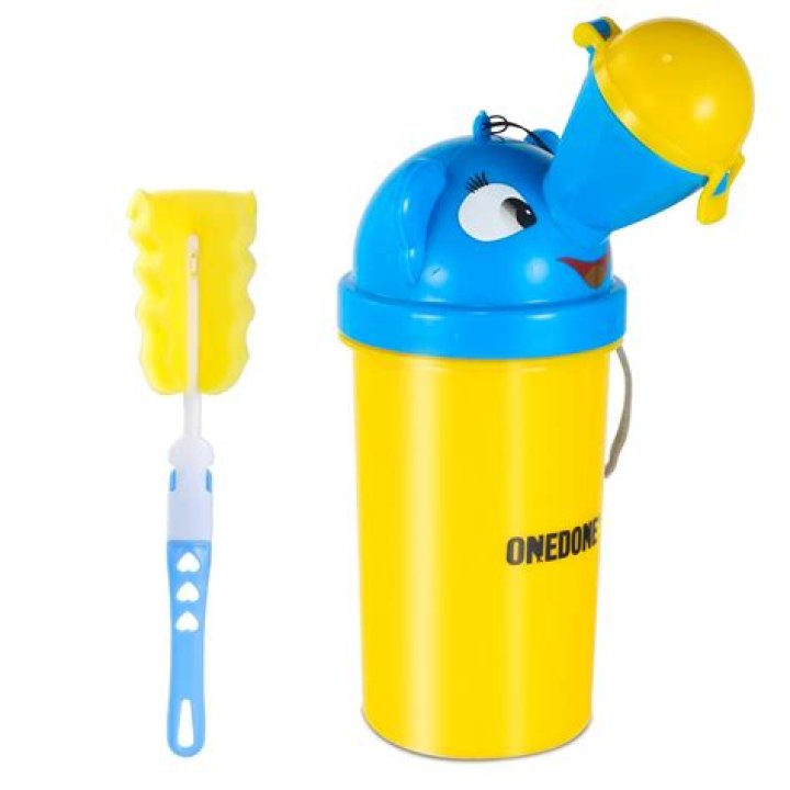 How do men pee in a bottle?