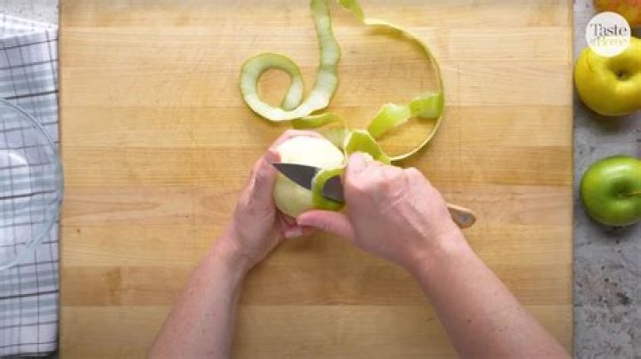 How do you core and peel an apple?