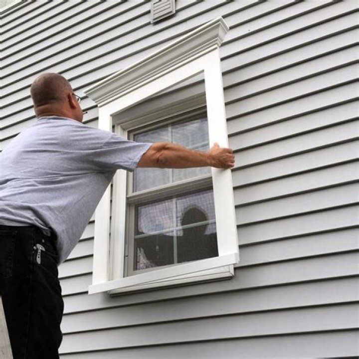 How do you replace vinyl windows with vinyl siding?