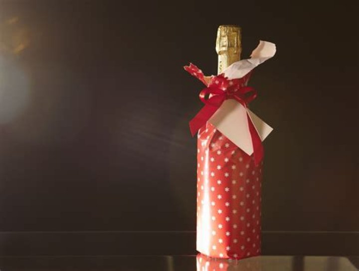 How do you wrap a vodka bottle as a gift?