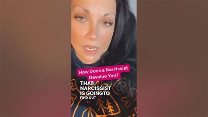 How does a narcissist devalue you?