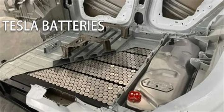 How long does Tesla battery last?