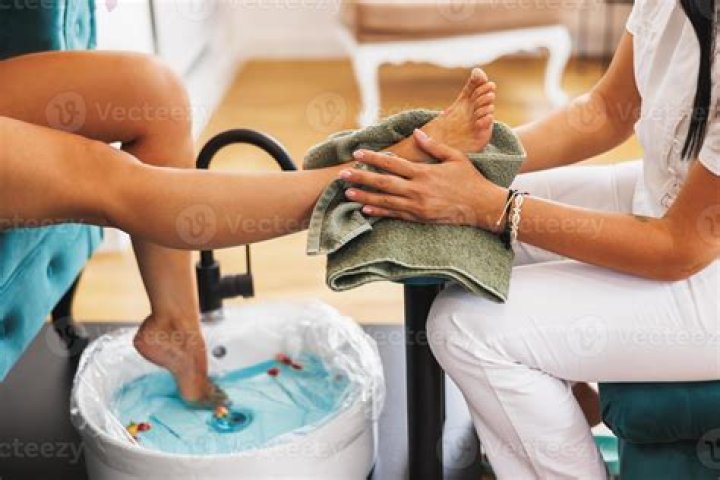 How long should a professional pedicure last?