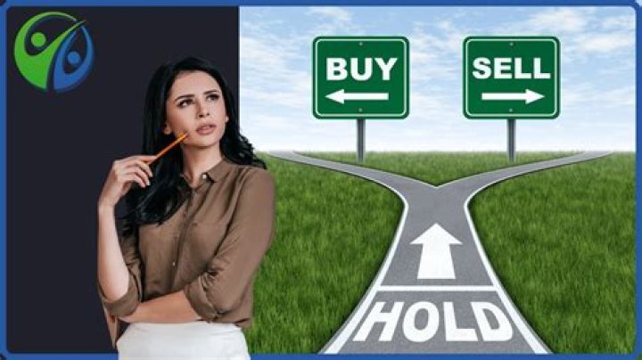 How long should you hold onto stocks before selling them?