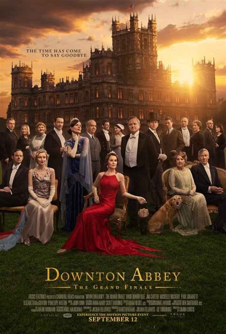 How many kitchens does Downton Abbey have?